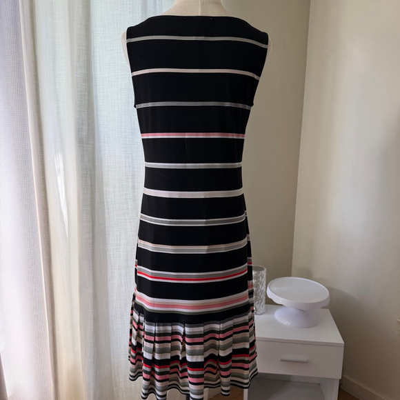 Women's White House Black Market Striped Sleeveless Dress S Black White - Picture 3 of 4